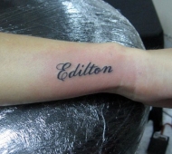 Escrito “Edilton”